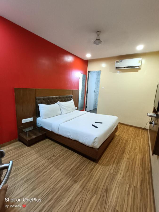 Hotel A Suites Bombaj Zewnętrze zdjęcie