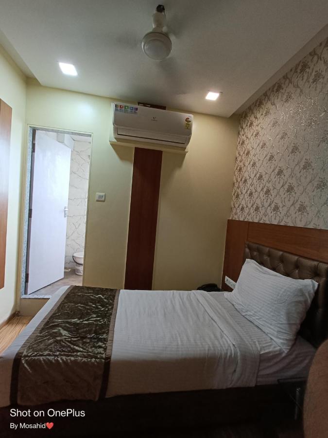 Hotel A Suites Bombaj Zewnętrze zdjęcie
