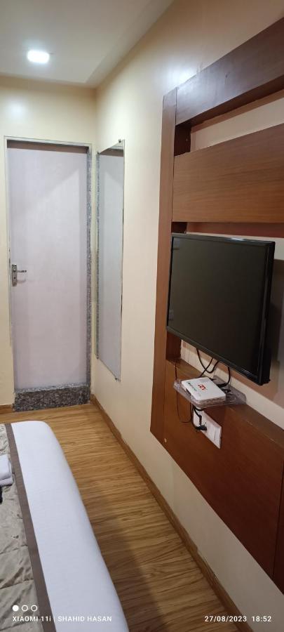 Hotel A Suites Bombaj Zewnętrze zdjęcie
