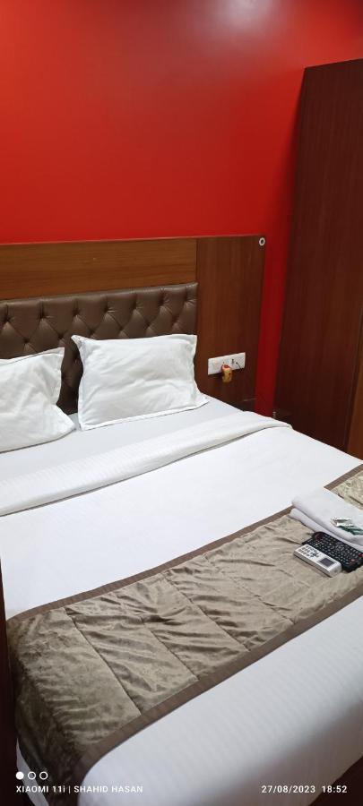Hotel A Suites Bombaj Zewnętrze zdjęcie