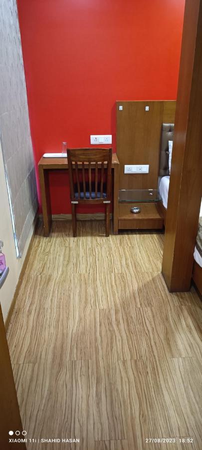 Hotel A Suites Bombaj Zewnętrze zdjęcie